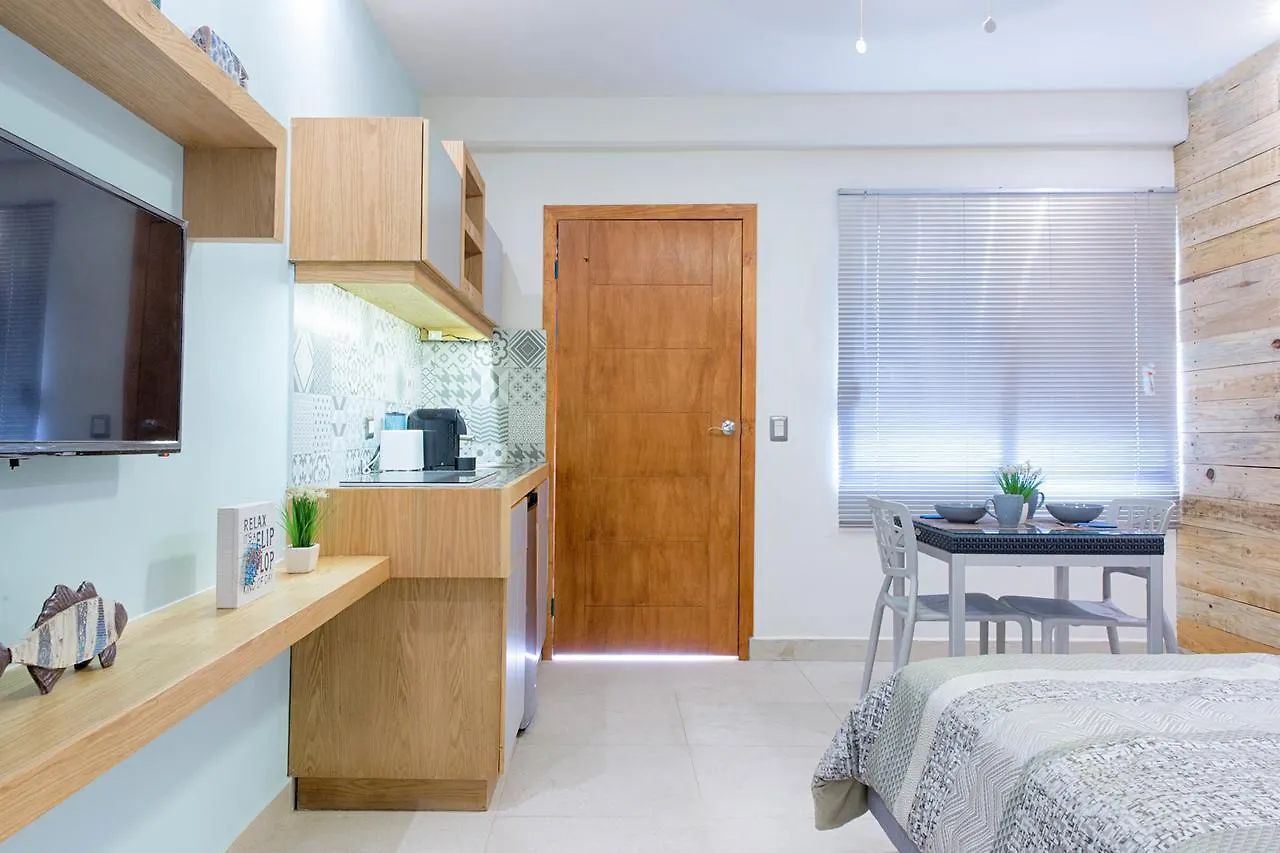 Suites Calle 8, On The 5Th. Av. Playa del Carmen Mexico