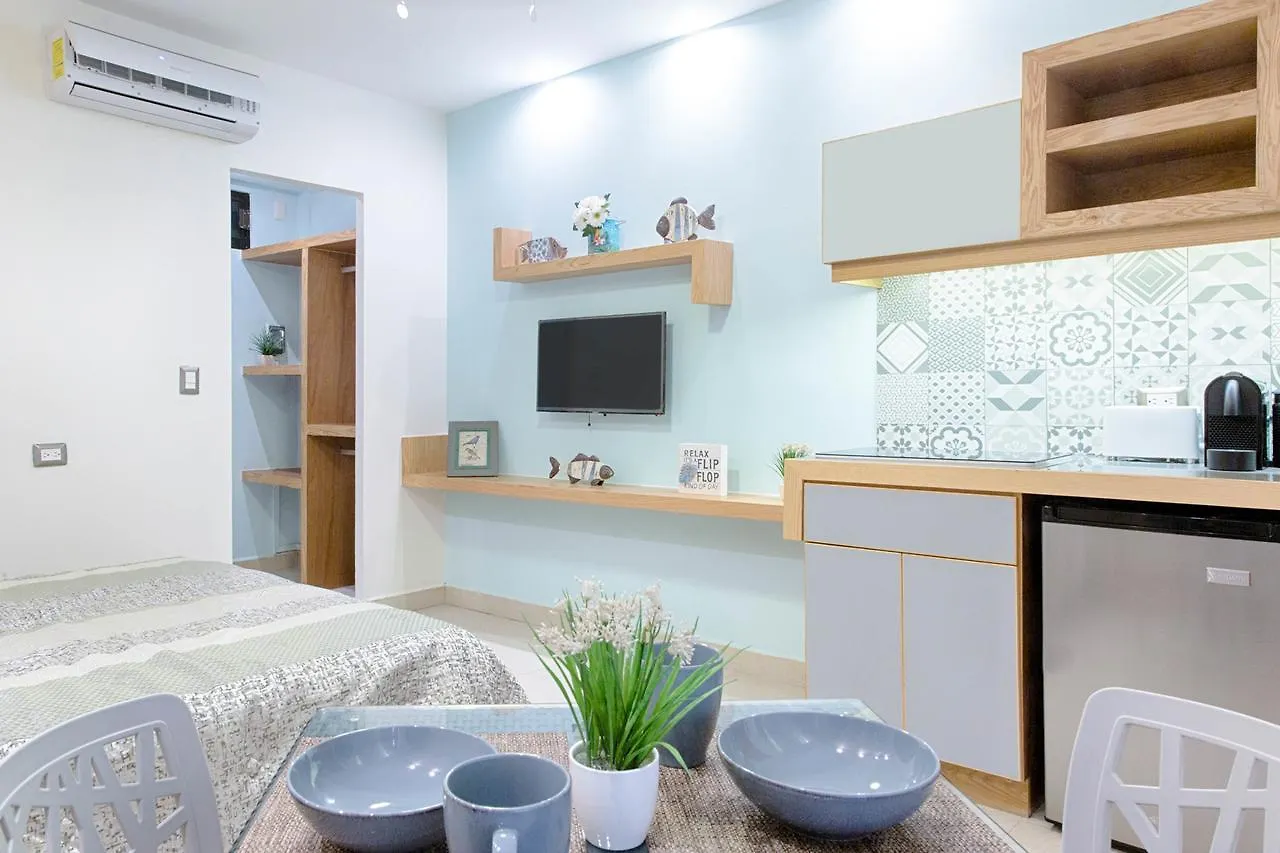 Suites Calle 8, On The 5Th. Av. Playa del Carmen 3*,