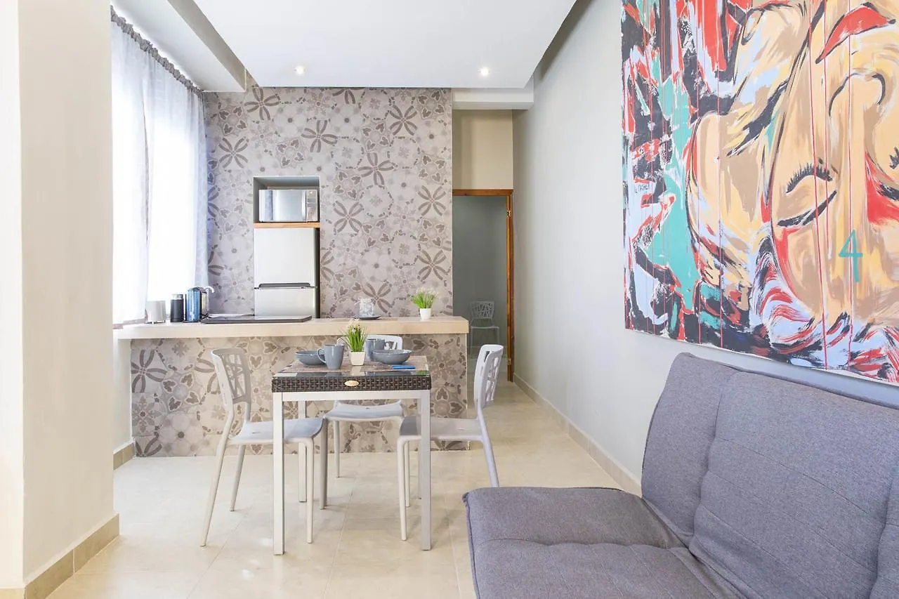 *** Guest house Suites Calle 8, On The 5Th. Av. Playa del Carmen Mexico