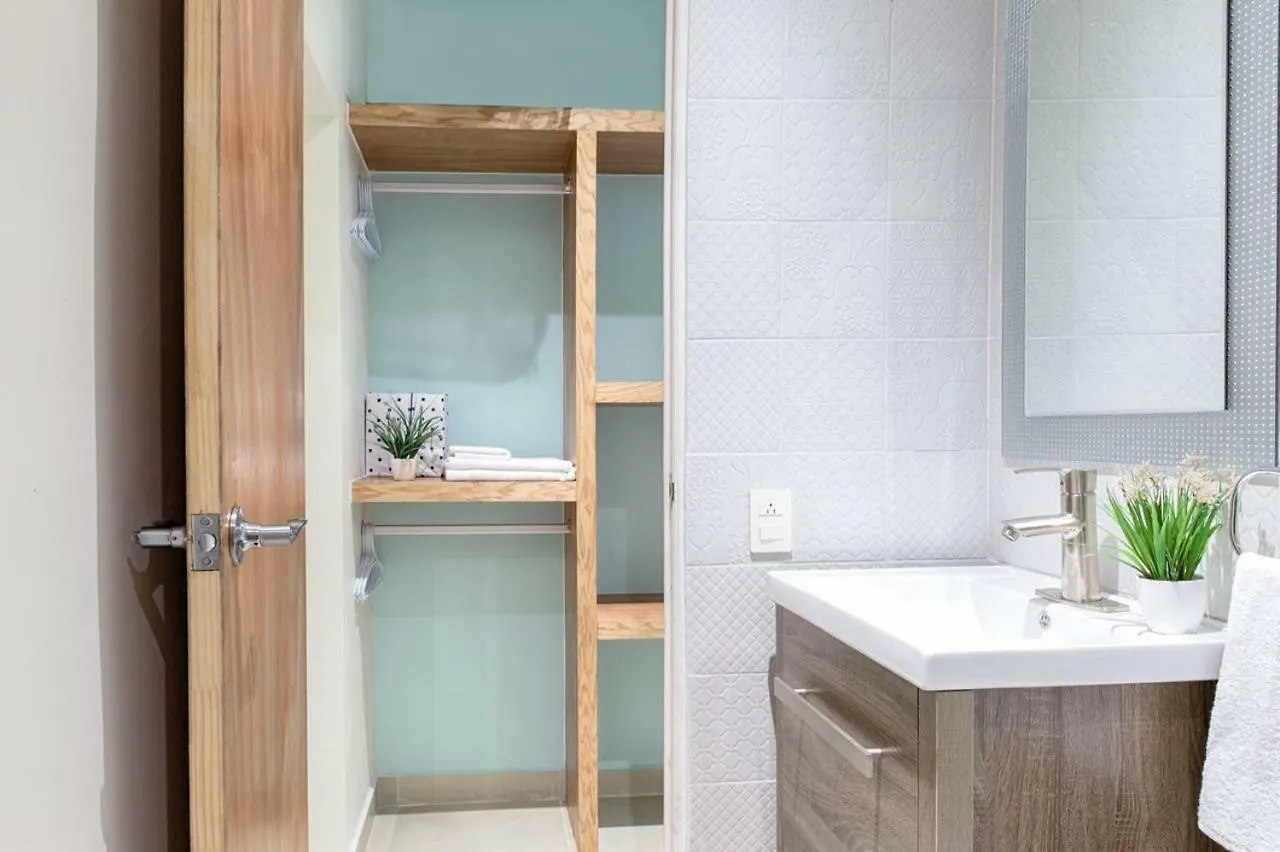 Guest house Suites Calle 8, On The 5Th. Av. Playa del Carmen