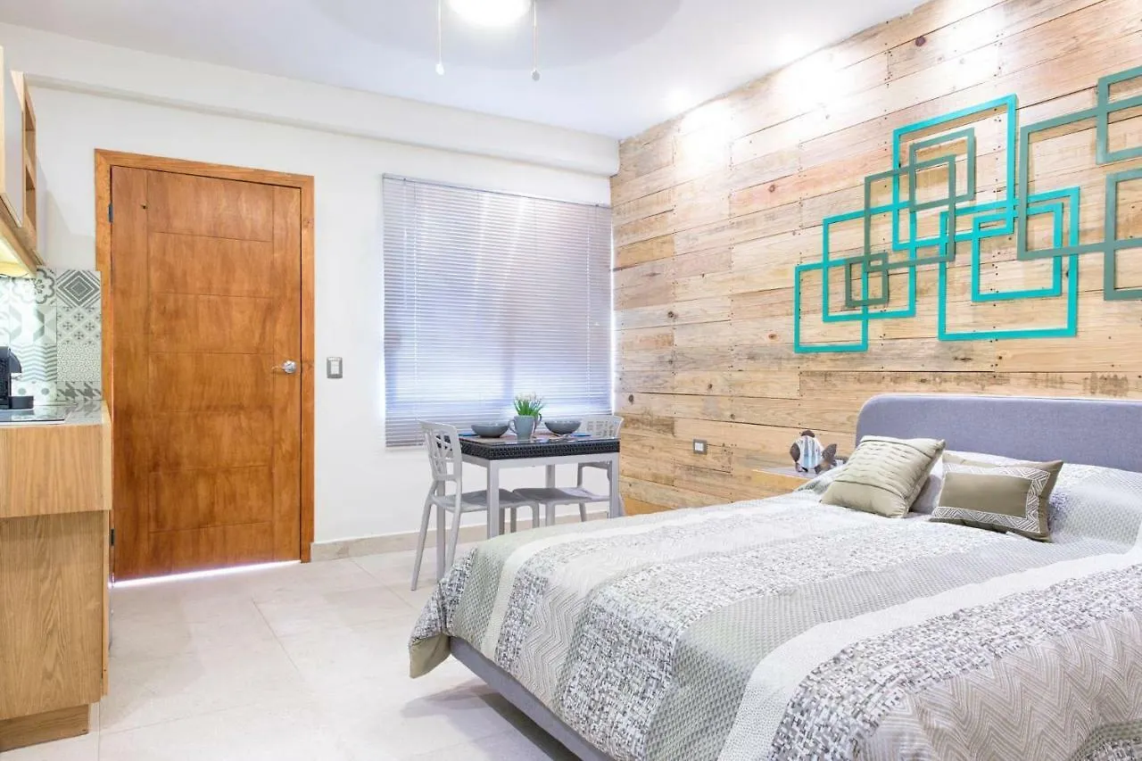 Suites Calle 8, On The 5Th. Av. Playa del Carmen Mexico